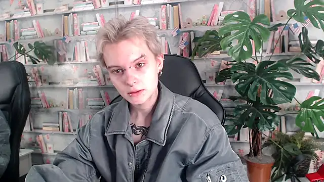 Snapshot of DemianEnglen chatting on March 2025 08:15:02 PM DemianEnglen online show from March 2025 08:15:02 PM