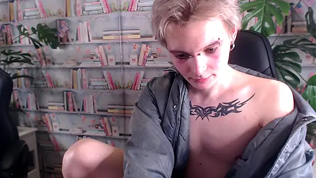 Snapshot of DemianEnglen chatting on March 2025 11:49:02 AM DemianEnglen online show from March 2025 11:49:02 AM