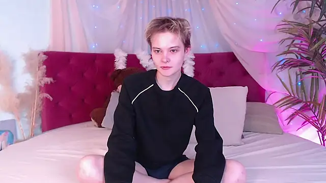 Snapshot of DemianEnglen chatting on October 2025 10:08:02 PM DemianEnglen online show from October 2025 10:08:02 PM