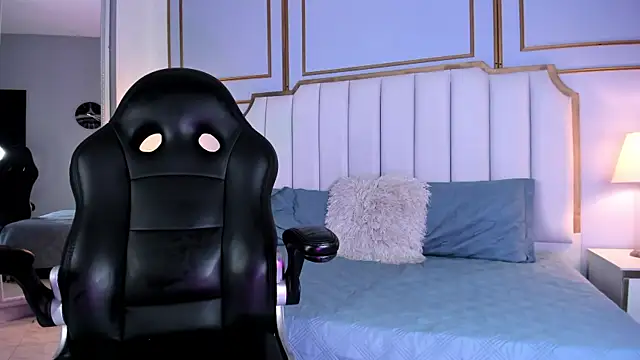 Raven jade  online show from February 2025 09:20:02 AM