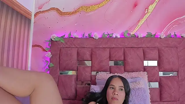 scarlett  evans  online show from September 2025 06:20:02 PM