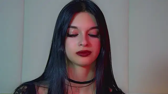 Snapshot of BeverlyMost chatting on March 2025 02:37:02 AM BeverlyMost online show from March 2025 02:37:02 AM