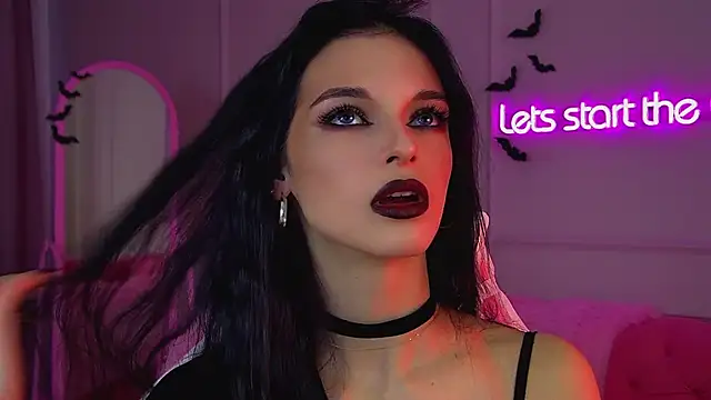 Snapshot of BeverlyMost chatting on November 2025 06:27:01 AM BeverlyMost online show from November 2025 06:27:01 AM