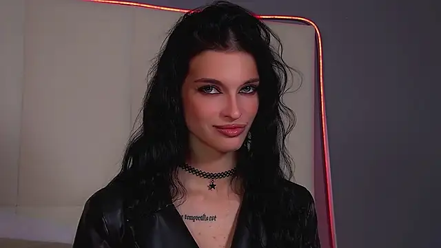 BeverlyMost online show from November 2025 07:03:01 PM