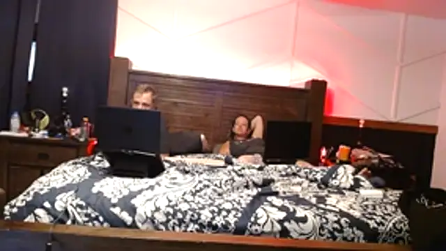 krash n babi online show from March 2026 09:11:02 AM