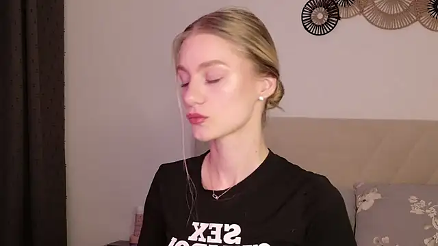 GabriellaOlsen online show from May 2026 05:30:02 PM