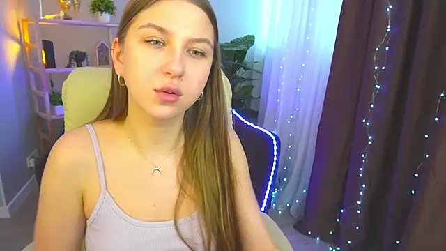 AureliaBliss  online show from February 2025 12:50:01 PM