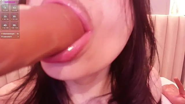 Snapshot of Naomymonroe_ chatting on November 2025 05:24:02 PM Naomymonroe online show from November 2025 05:24:02 PM