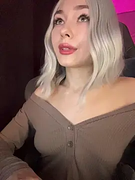 Ohmy Nora  online show from November 2025 12:10:02 AM