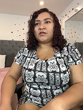 Snapshot of KarlaWild chatting on April 2026 05:41:02 PM KarlaWild online show from April 2026 05:41:02 PM