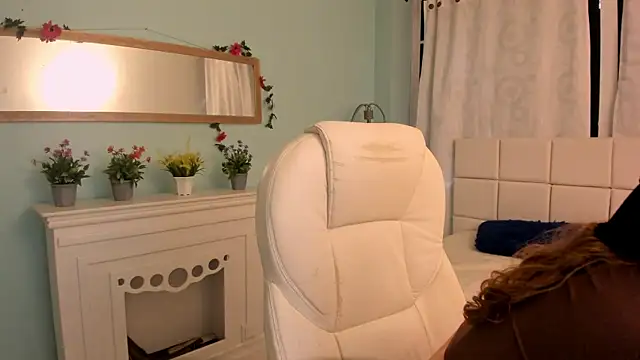 alaia greyy online show from February 2025 01:44:01 PM