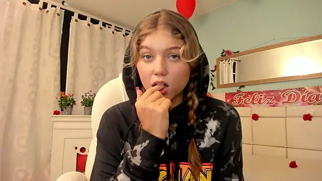 alaia greyy online show from February 2025 02:16:02 PM