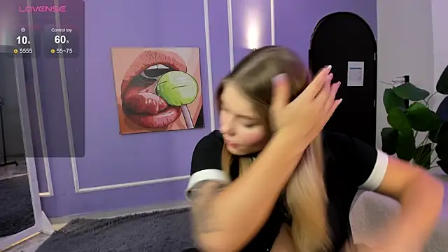 alaia greyy online show from November 2025 01:46:02 PM