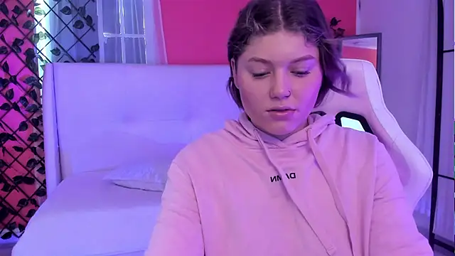 alaia greyy online show from March 2026 12:49:02 PM