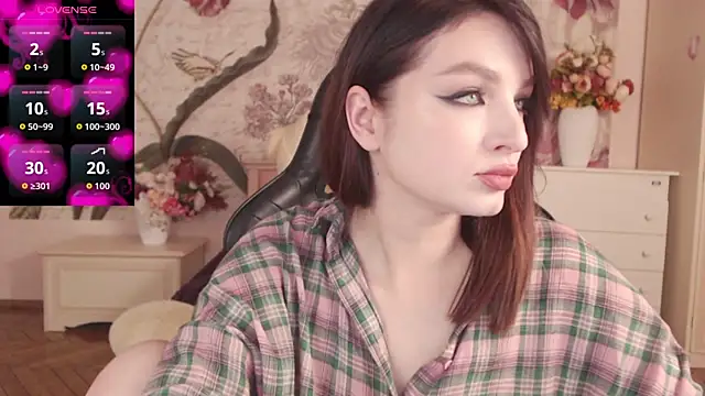 BritneyBarker online show from November 2025 09:24:02 PM