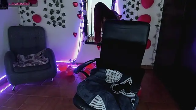 saray  jones online show from March 2026 03:41:01 PM