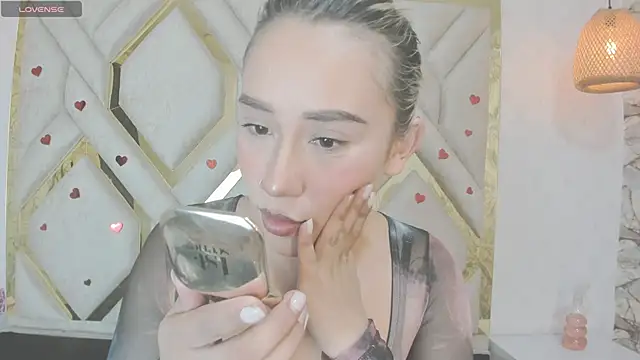 Lannajansen online show from March 2025 05:57:01 PM