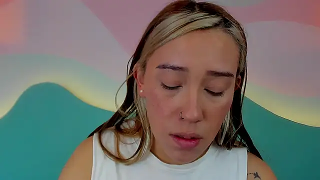 Lannajansen online show from November 2025 01:00:02 PM