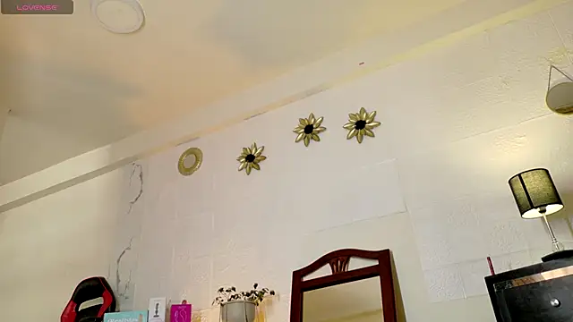 Akemirosse online show from October 2025 05:46:01 PM