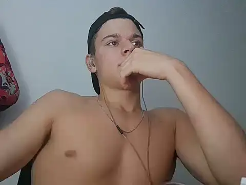 Snapshot of vitorsafado19 chatting on March 2025 04:45:01 AM vitorsafado19 online show from March 2025 04:45:01 AM