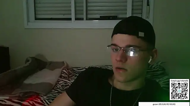 Snapshot of vitorsafado19 chatting on November 2025 04:03:02 AM vitorsafado19 online show from November 2025 04:03:02 AM