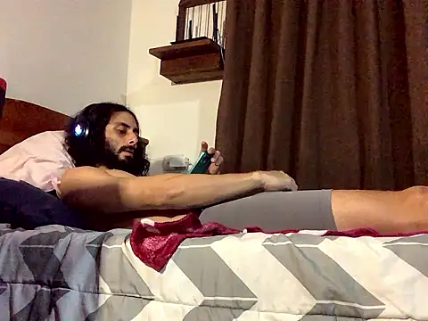 Nooneisthis online show from January 2026 07:02:02 AM