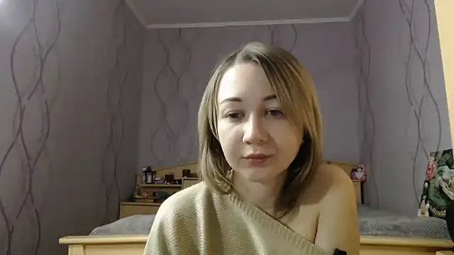 Snapshot of DaddysSluttyGirl2001 chatting on March 2025 03:18:02 PM DaddysSluttyGirl2001 online show from March 2025 03:18:02 PM