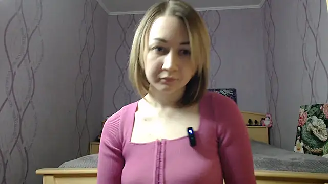 Snapshot of DaddysSluttyGirl2001 chatting on March 2025 03:02:01 PM DaddysSluttyGirl2001 online show from March 2025 03:02:01 PM