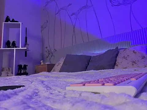 Molli Luv online show from February 2025 11:55:01 AM