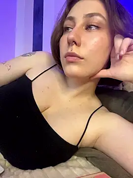 Snapshot of Molli_Luv chatting on July 2026 11:41:01 AM Molli Luv online show from July 2026 11:41:01 AM