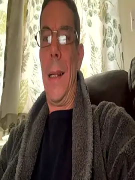 Snapshot of Kenhornu chatting on October 2025 11:47:02 AM Kenhornu online show from October 2025 11:47:02 AM