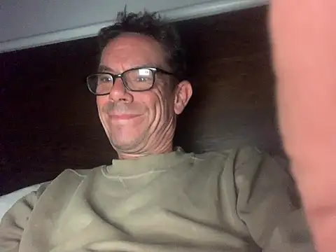 Snapshot of Kenhornu chatting on March 2026 10:08:01 AM Kenhornu online show from March 2026 10:08:01 AM