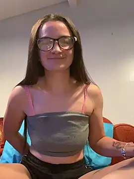 thequeenkendall2025 online show from February 2025 10:23:02 AM