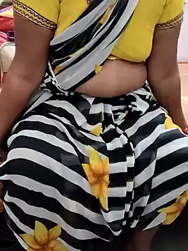 Snapshot of laxmitelugu78 chatting on February 2025 03:08:02 PM laxmitelugu78 online show from February 2025 03:08:02 PM