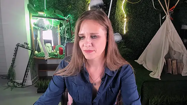 EmiliaBedy online show from February 2025 03:20:01 PM