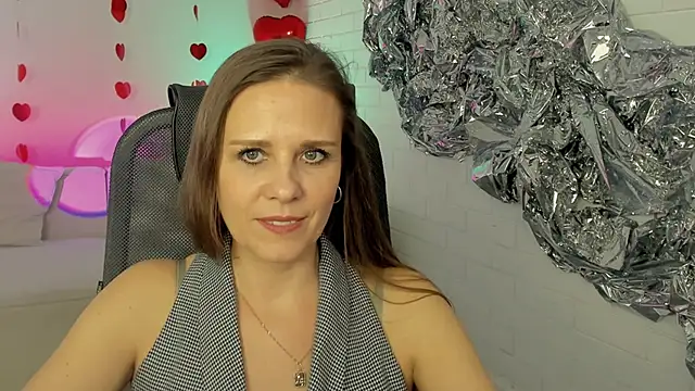 EmiliaBedy online show from February 2025 12:17:02 PM