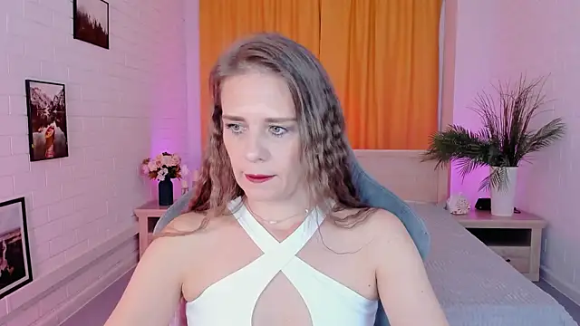 EmiliaBedy online show from October 2025 09:06:02 AM