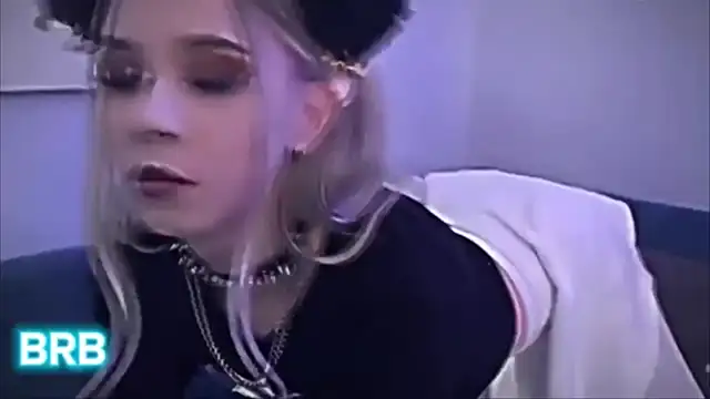 Shiny Jennifer online show from February 2025 07:59:02 AM