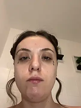 bunnythetailor online show from February 2025 02:05:02 AM