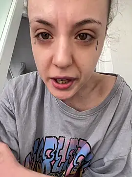 bunnythetailor online show from February 2025 12:25:02 PM