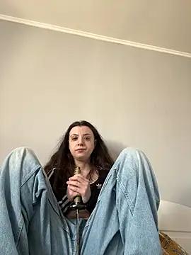 bunnythetailor online show from April 2026 06:43:02 AM