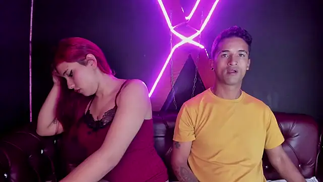 Snapshot of Nikki_and_Mayk chatting on November 2025 02:56:01 AM Nikki and Mayk online show from November 2025 02:56:01 AM