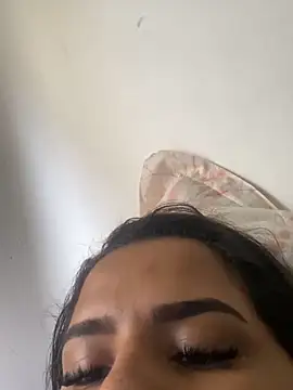 Snapshot of Alicia_BR chatting on April 2026 01:48:02 PM Alicia BR online show from April 2026 01:48:02 PM