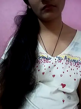 Tanu-00 online show from October 2025 04:05:02 PM