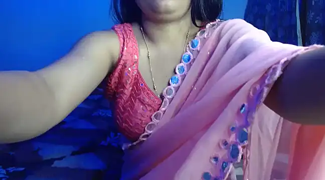 Snapshot of Fab_Suhani chatting on February 2025 07:54:02 PM Fab Suhani online show from February 2025 07:54:02 PM