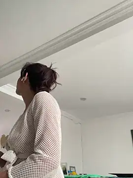 vicky  skinny 1 online show from March 2025 03:47:02 PM