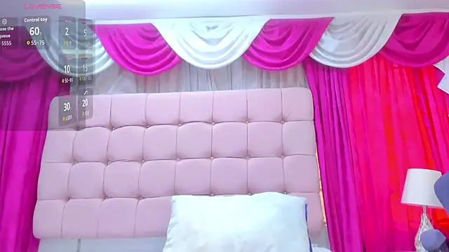 CanelaDevil  online show from September 2025 06:41:02 PM