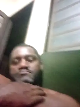 Snapshot of negrolin chatting on February 2025 03:01:01 AM negrolin online show from February 2025 03:01:01 AM