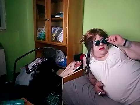 Adrianka online show from October 2025 11:16:02 PM