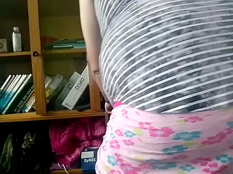 Adrianka online show from October 2025 06:58:02 AM